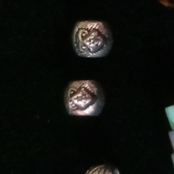 Glass beaded charm earrings . Interchangable beads 3/4 hoop. Stainless steel - Picture 5 of 8